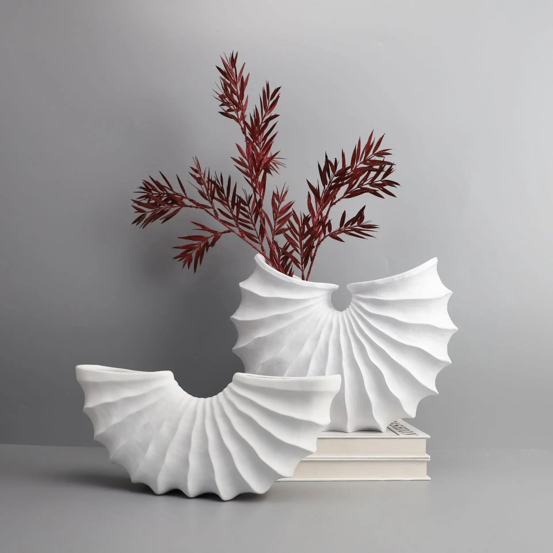 European Scalloped Conch Floral Vase Resin Flower Pots Flower Arrangement Decorative Modern Decor Desk Decoration Crafts Vases