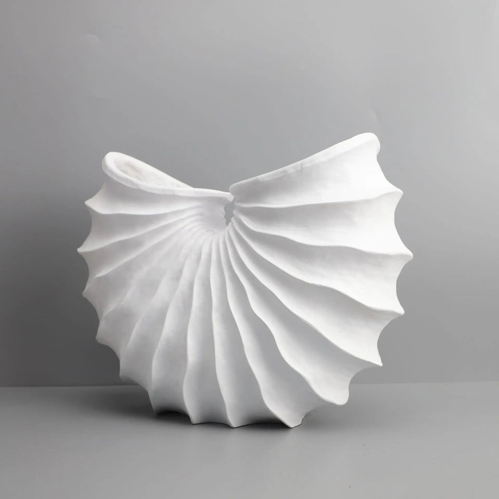 European Scalloped Conch Floral Vase Resin Flower Pots Flower Arrangement Decorative Modern Decor Desk Decoration Crafts Vases