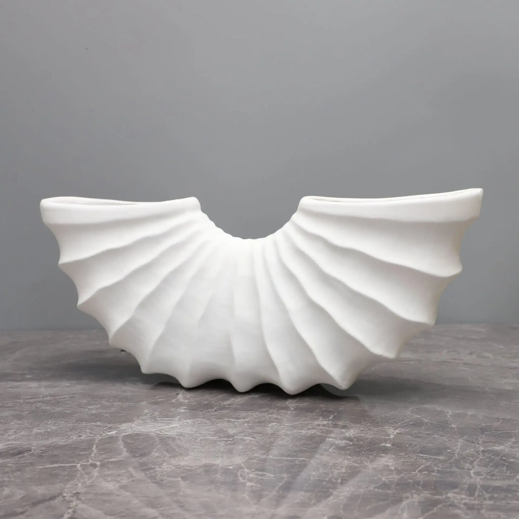European Scalloped Conch Floral Vase Resin Flower Pots Flower Arrangement Decorative Modern Decor Desk Decoration Crafts Vases