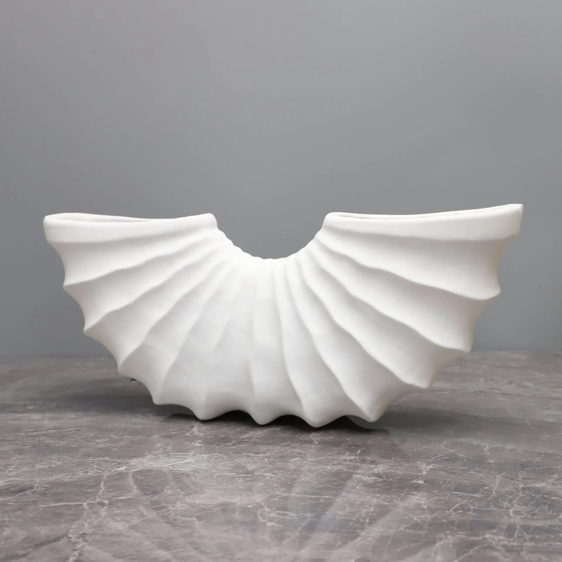 European Scalloped Conch Floral Vase Resin Flower Pots Flower Arrangement Decorative Modern Decor Desk Decoration Crafts Vases